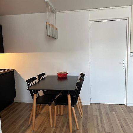 Appartement De La Fontaine A La Tour Du Pin Hyper Centre Parking Prive Εξωτερικό φωτογραφία