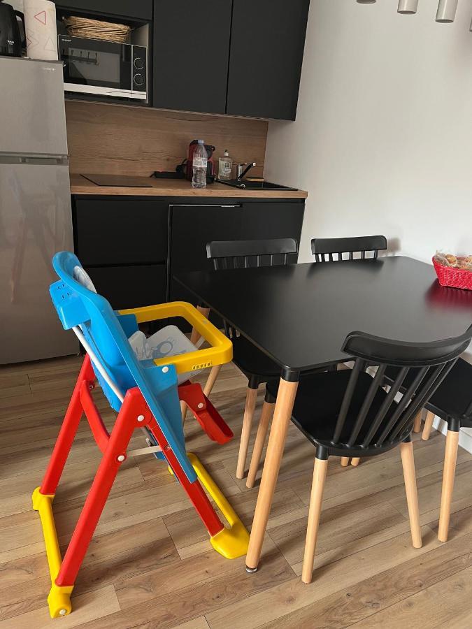 Appartement De La Fontaine A La Tour Du Pin Hyper Centre Parking Prive Εξωτερικό φωτογραφία